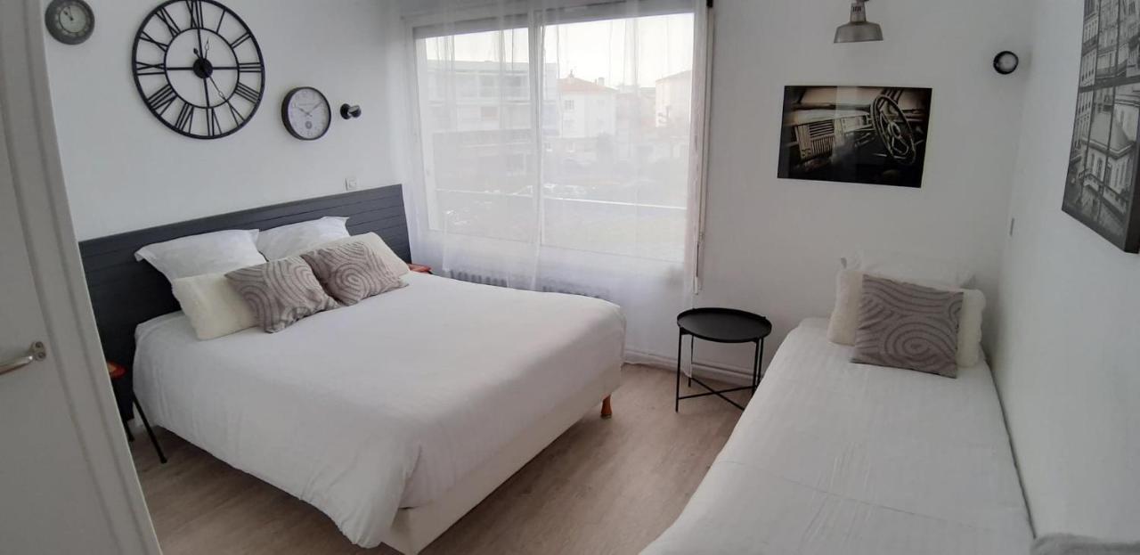 Hotel La Croisette & Restaurant Bistrot Gantier En Centre Ville ロワイヤン エクステリア 写真